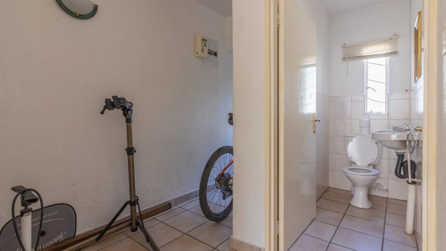3 Bedroom Property for Sale in Kroonheuwel Free State